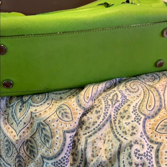 Michael Kors Lime Green handbag - Picture 3 of 10